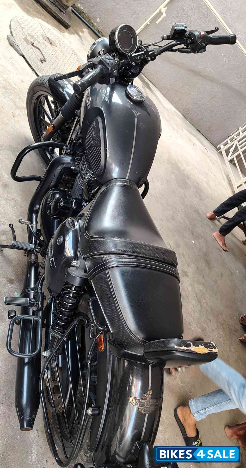 Yezdi Roadster Chrome