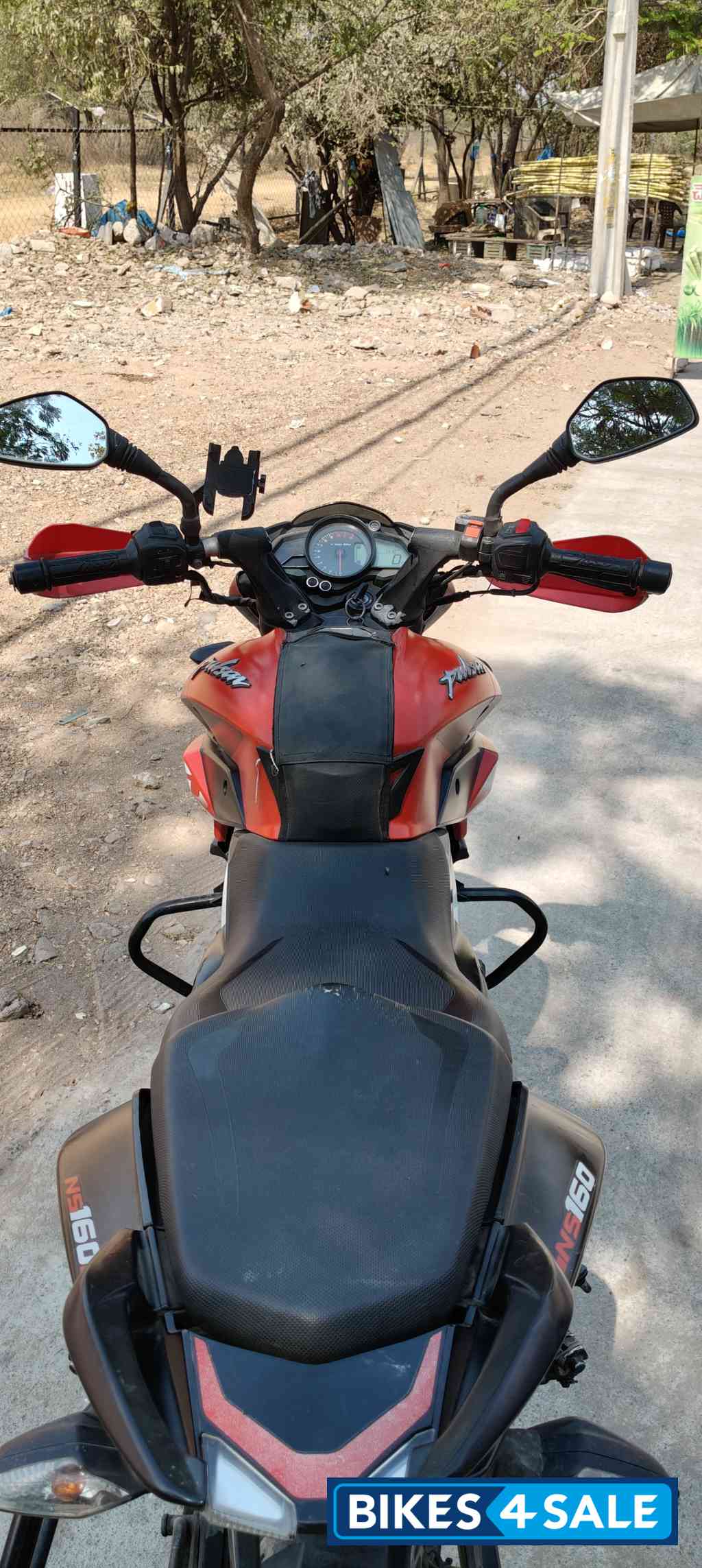 Red Bajaj Pulsar NS 160 BS6