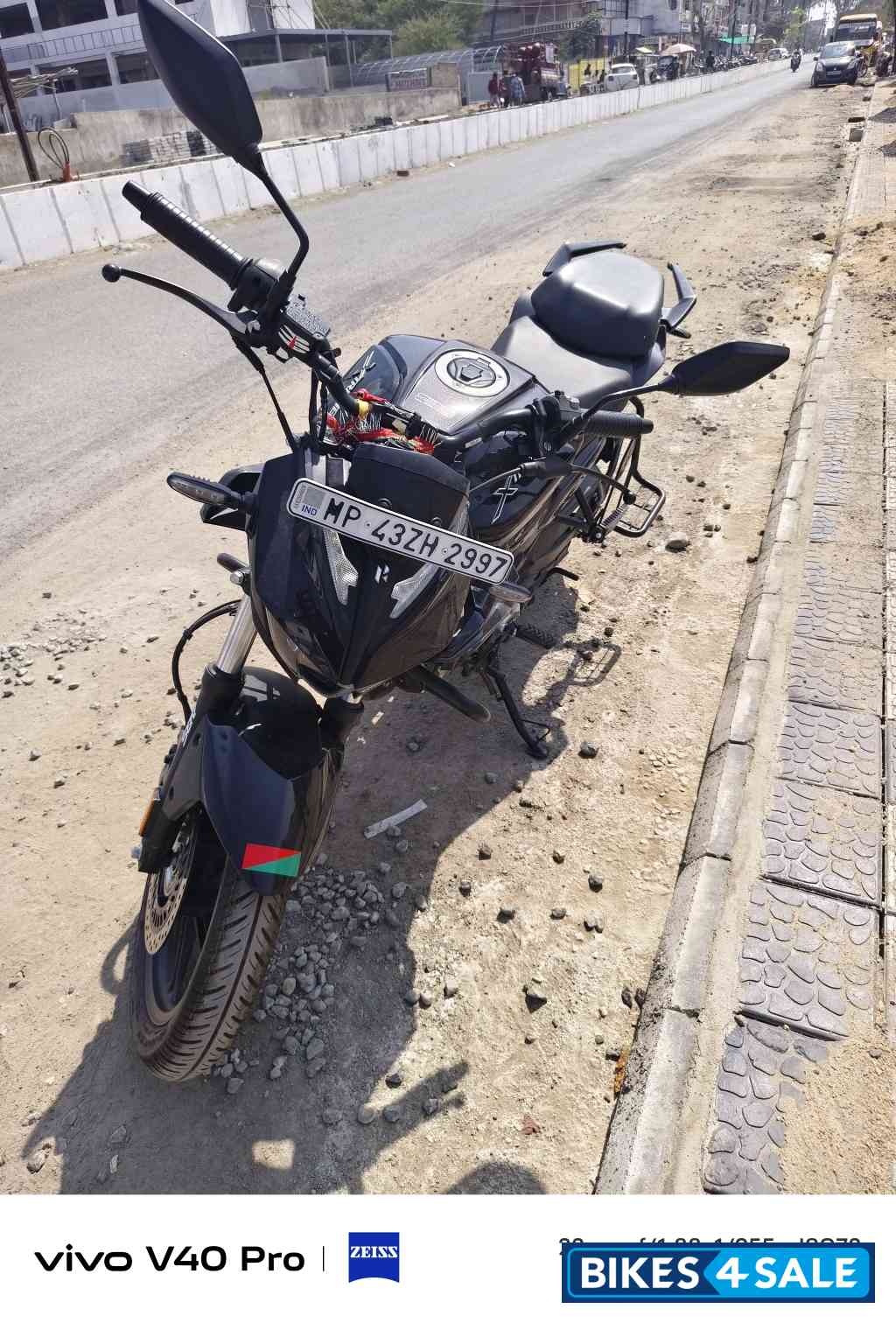 Black Hero Xtreme 125R