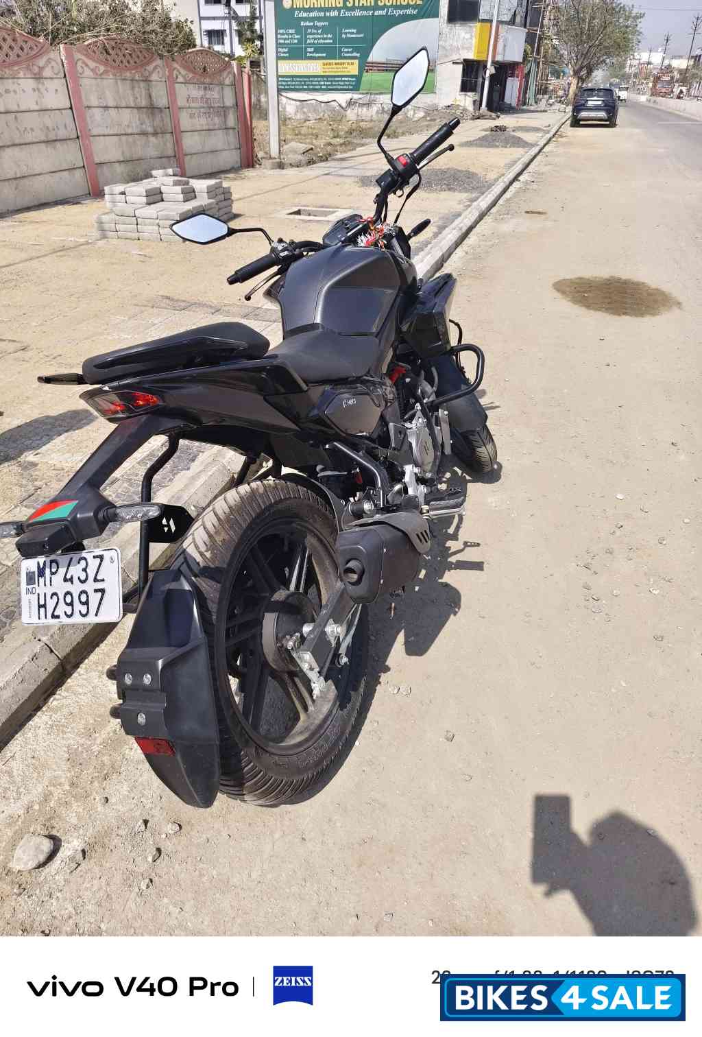 Black Hero Xtreme 125R