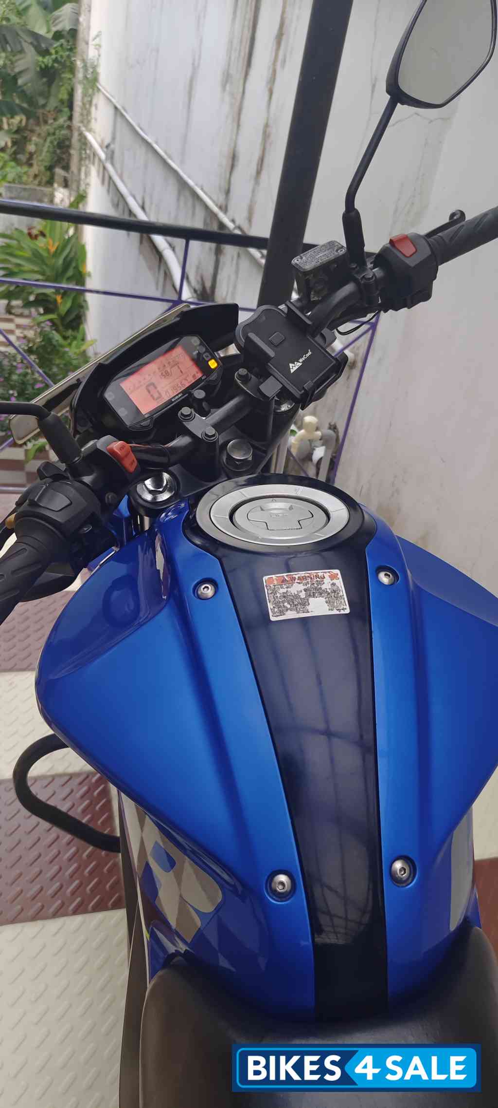 Blue Suzuki Gixxer ABS