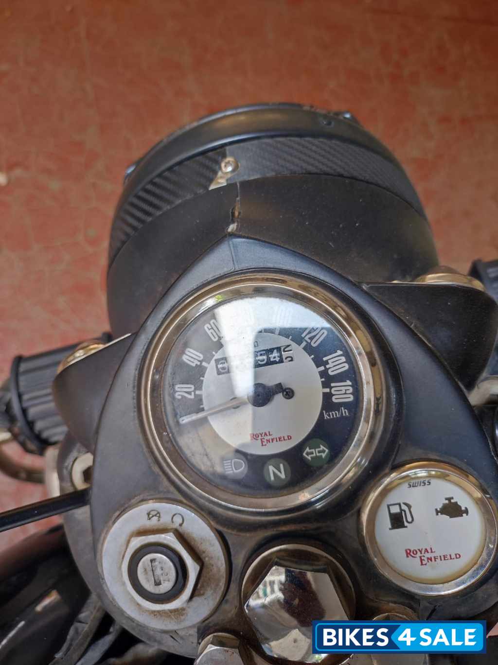 Black Royal Enfield Bullet 500