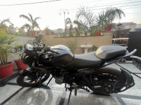 Black Hero Xtreme 125R