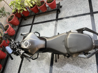 Black Hero Xtreme 125R