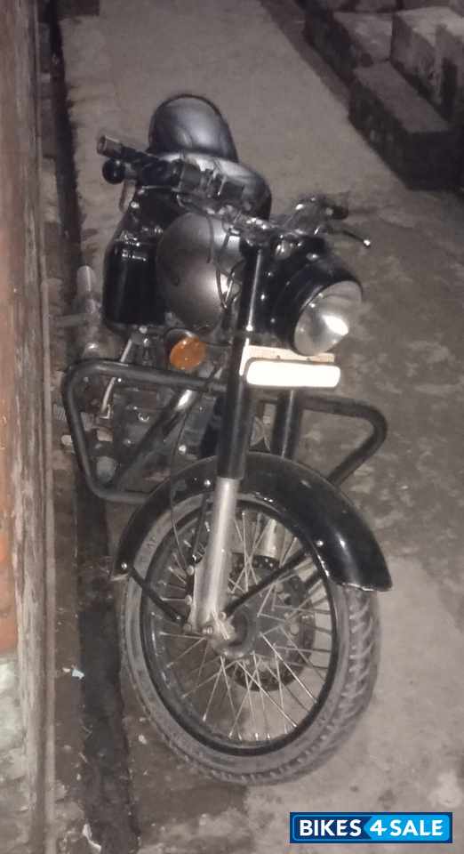 Gun Metal Gray Royal Enfield Classic 350
