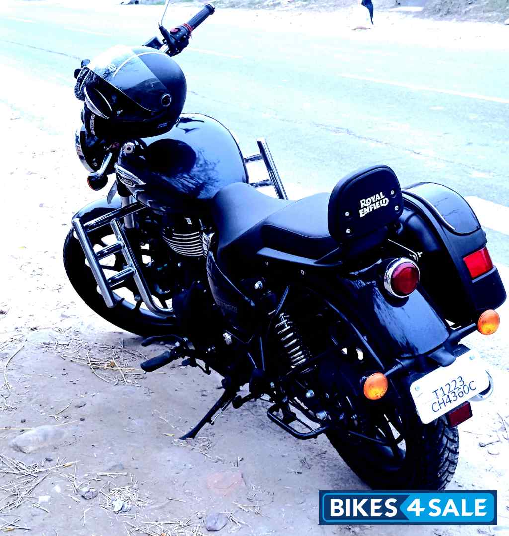 Royal Enfield Meteor 350 Stellar