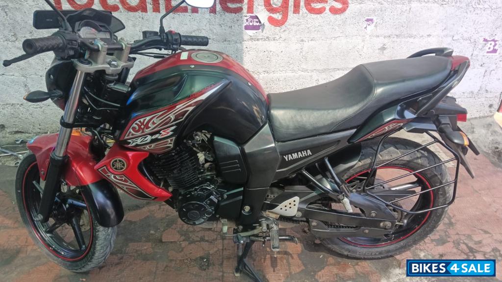 Yamaha FZ-S