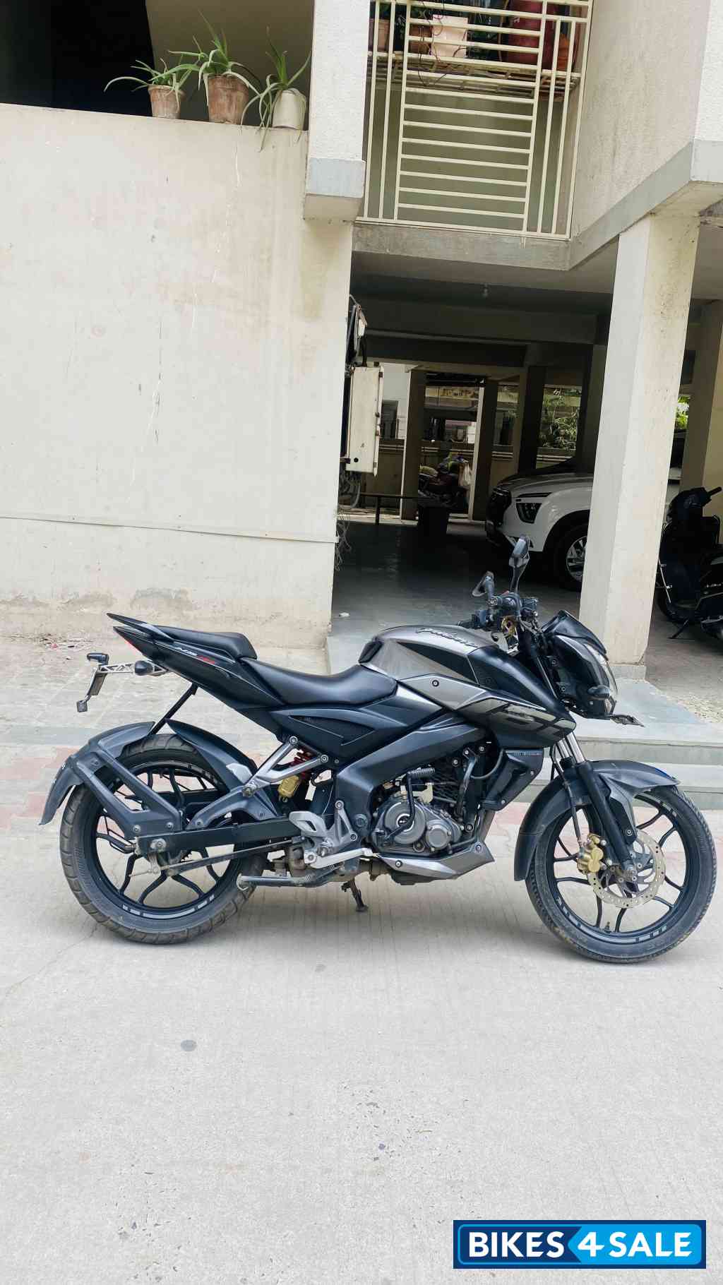 Bajaj Pulsar NS 160