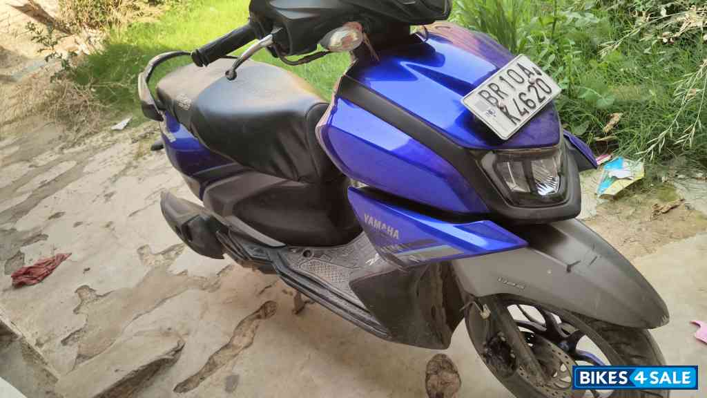 Deep Purplish Blue Yamaha Cygnus Ray ZR