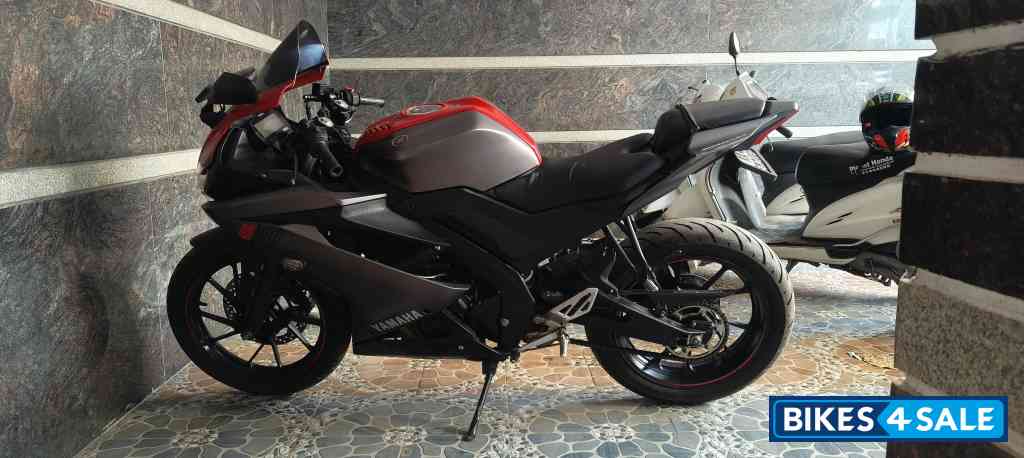 Grey Red Yamaha YZF R15 V3