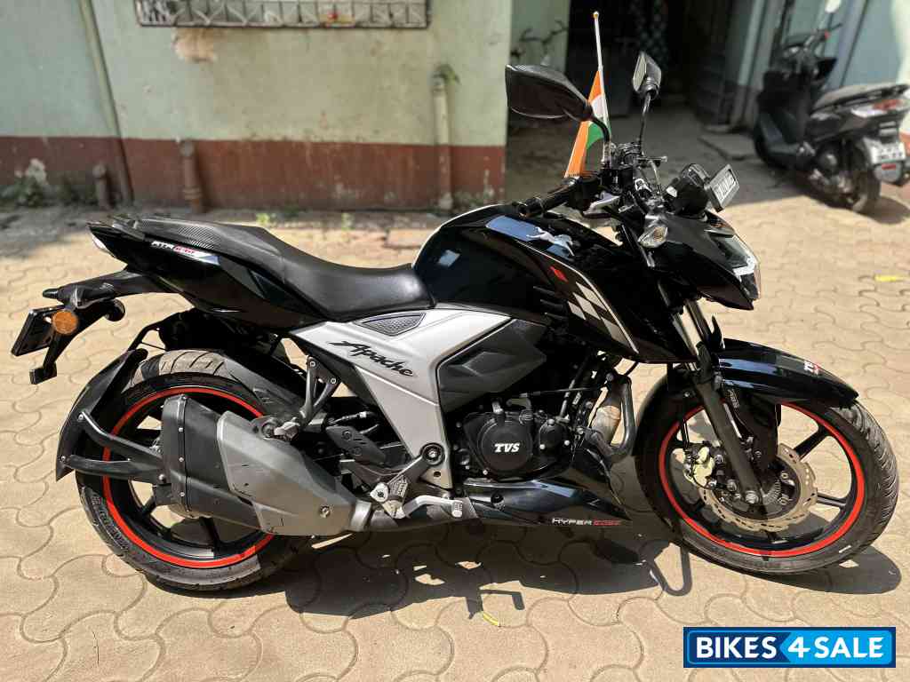TVS Apache RTR 160 4V