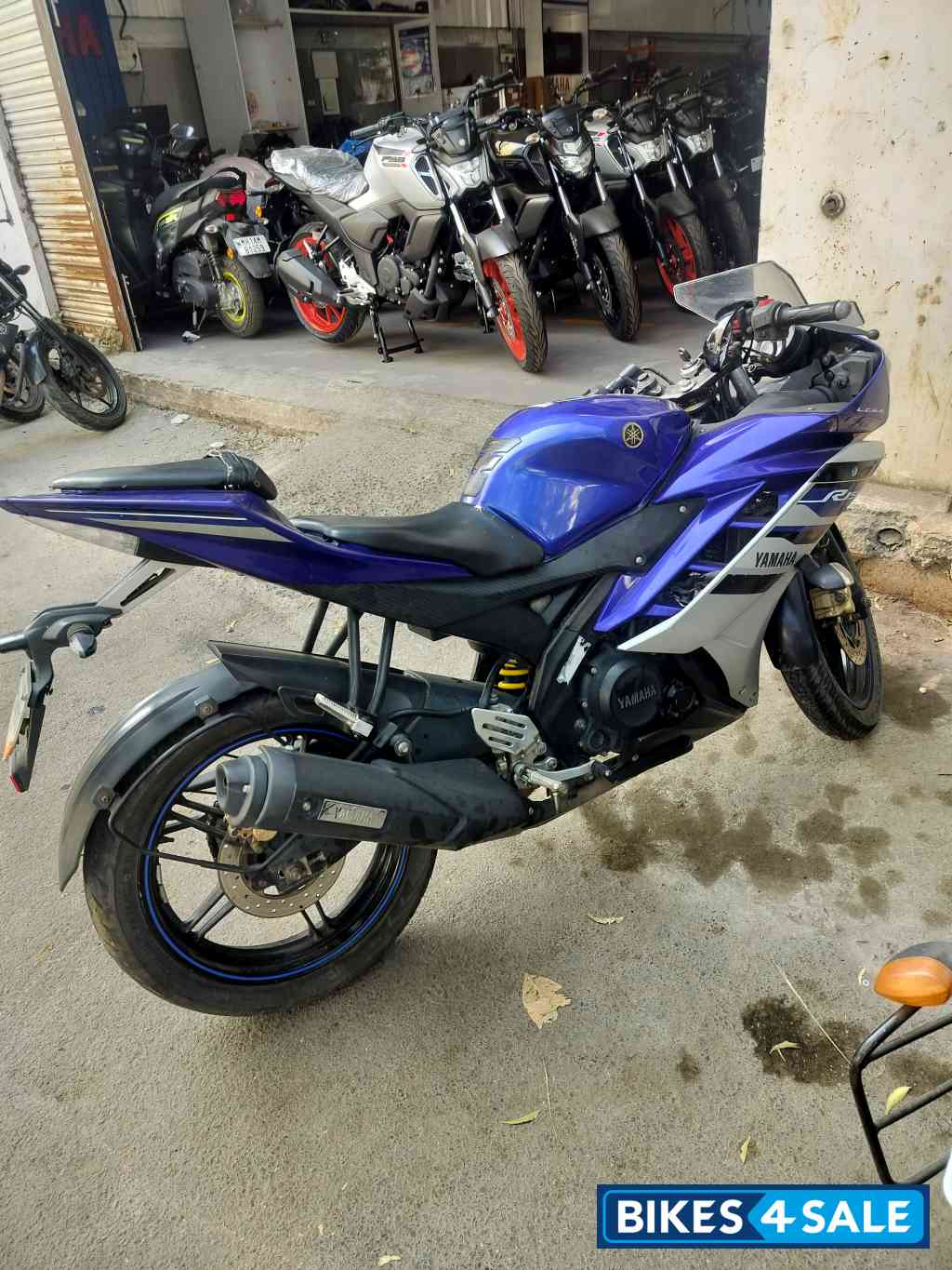 Yamaha YZF R15 V2