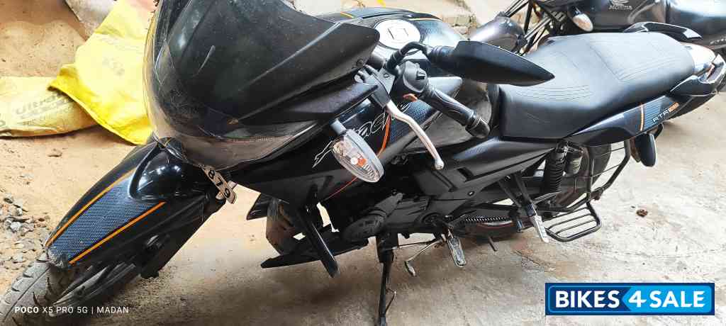 Black TVS Apache RTR 160 Black TVS Apache RTR 160
