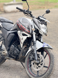 Grey White Yamaha FZ-S FI V2