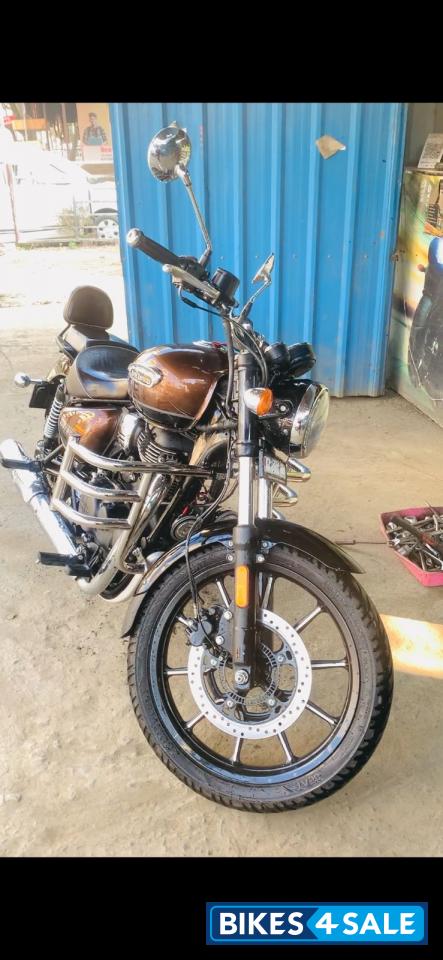 Royal Enfield Meteor 350 Supernova
