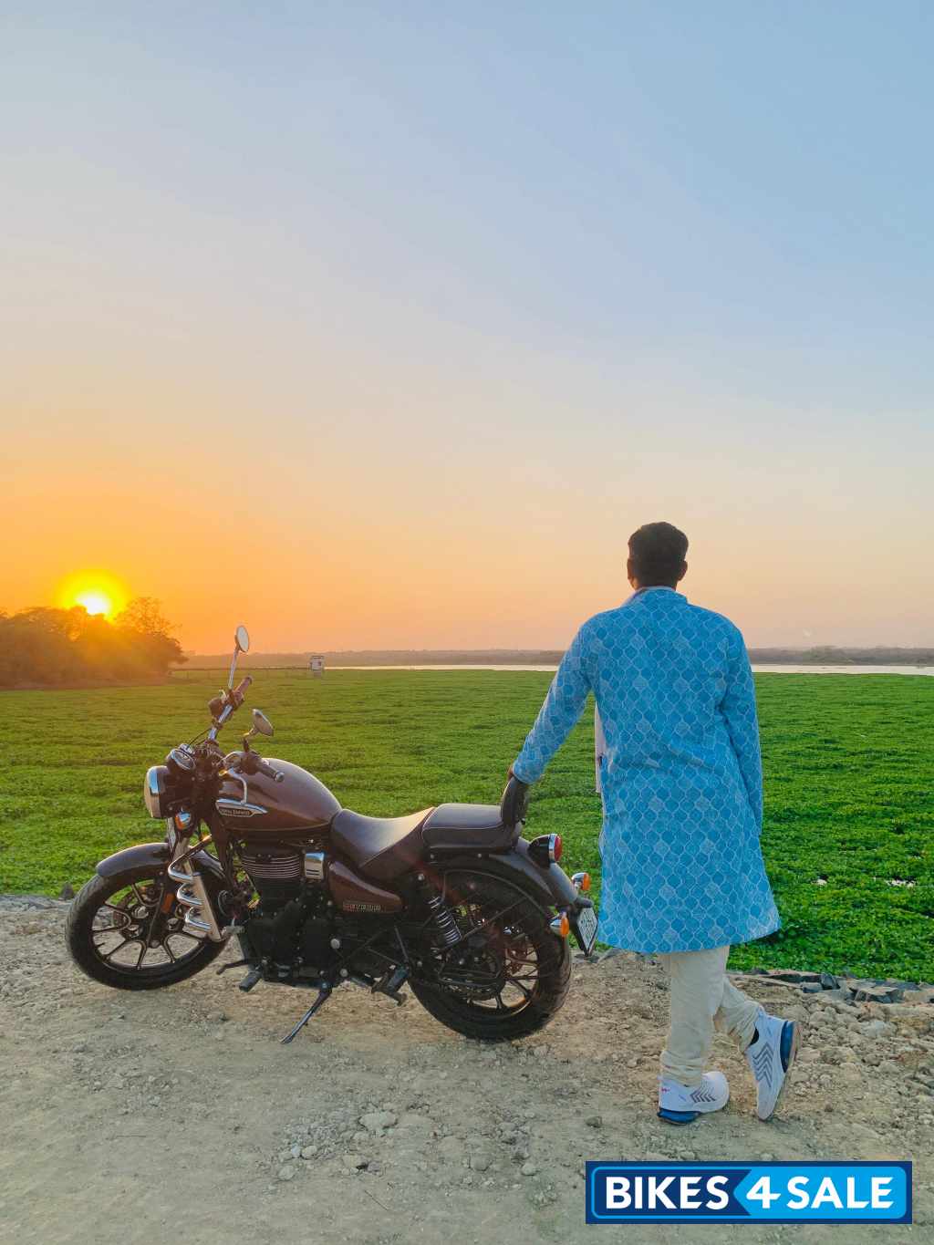 Royal Enfield Meteor 350 Supernova