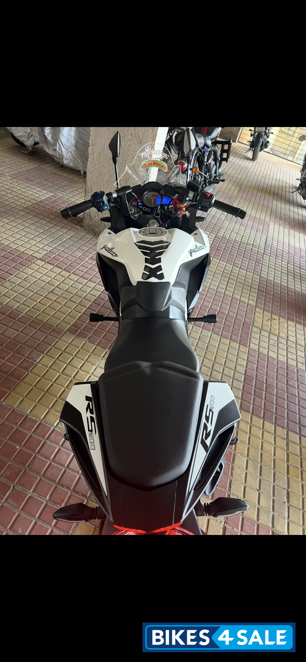 Bajaj Pulsar RS 200 BS6