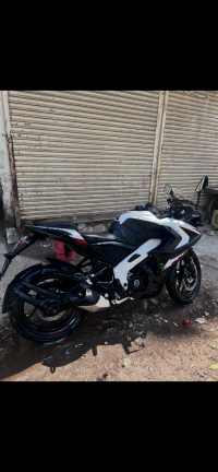Bajaj Pulsar RS 200 BS6