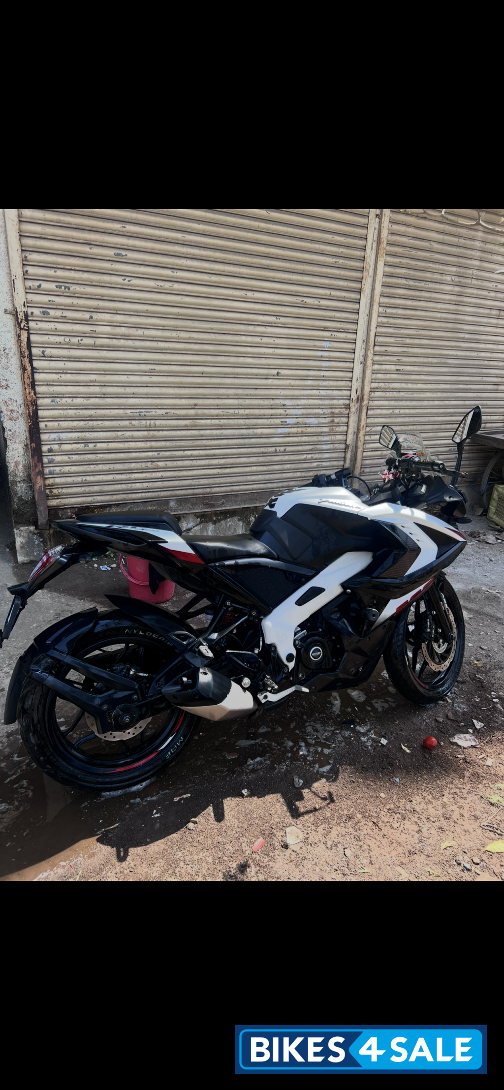 Bajaj Pulsar RS 200 BS6