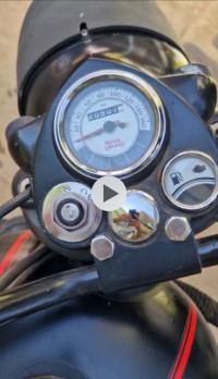 Royal Enfield Classic Stealth Black