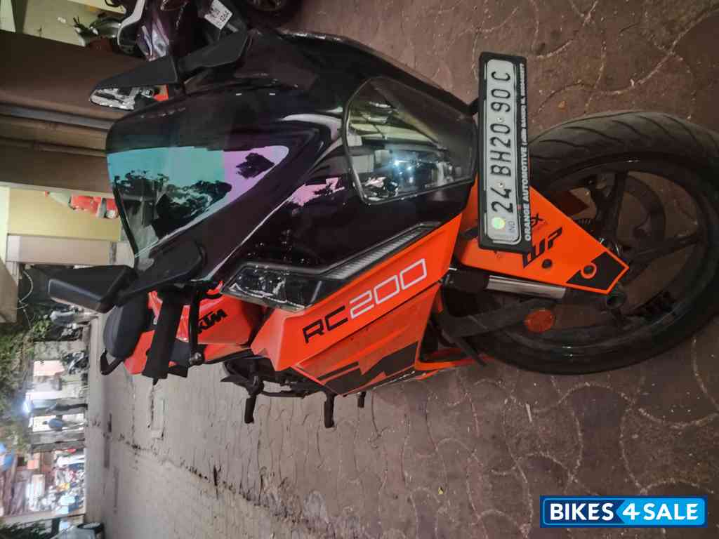 KTM RC 200 2024