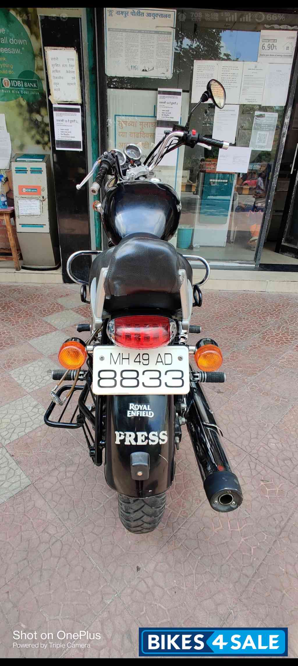 Black Royal Enfield Thunderbird 350