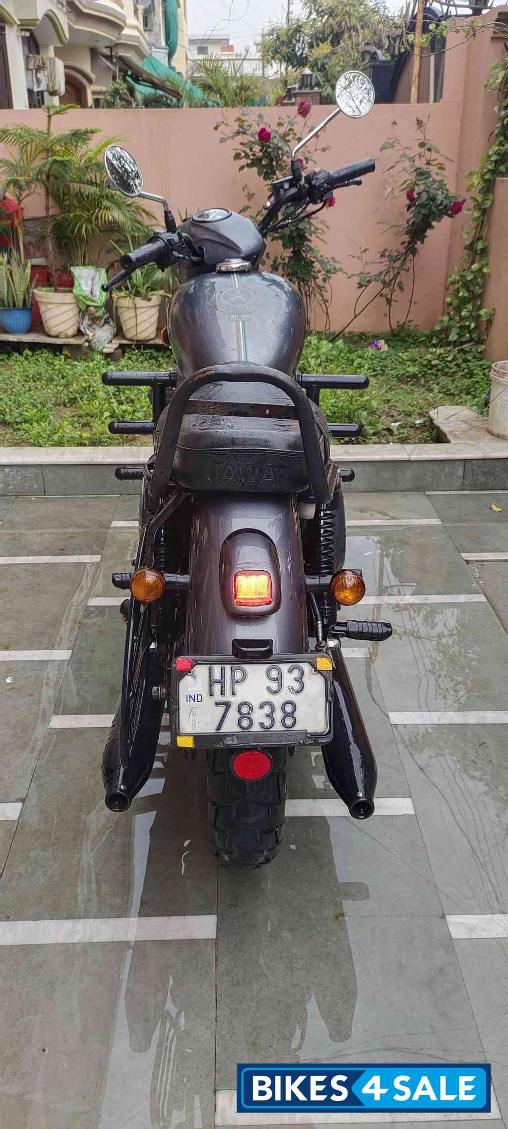 Midnight Grey Jawa Midnight Grey