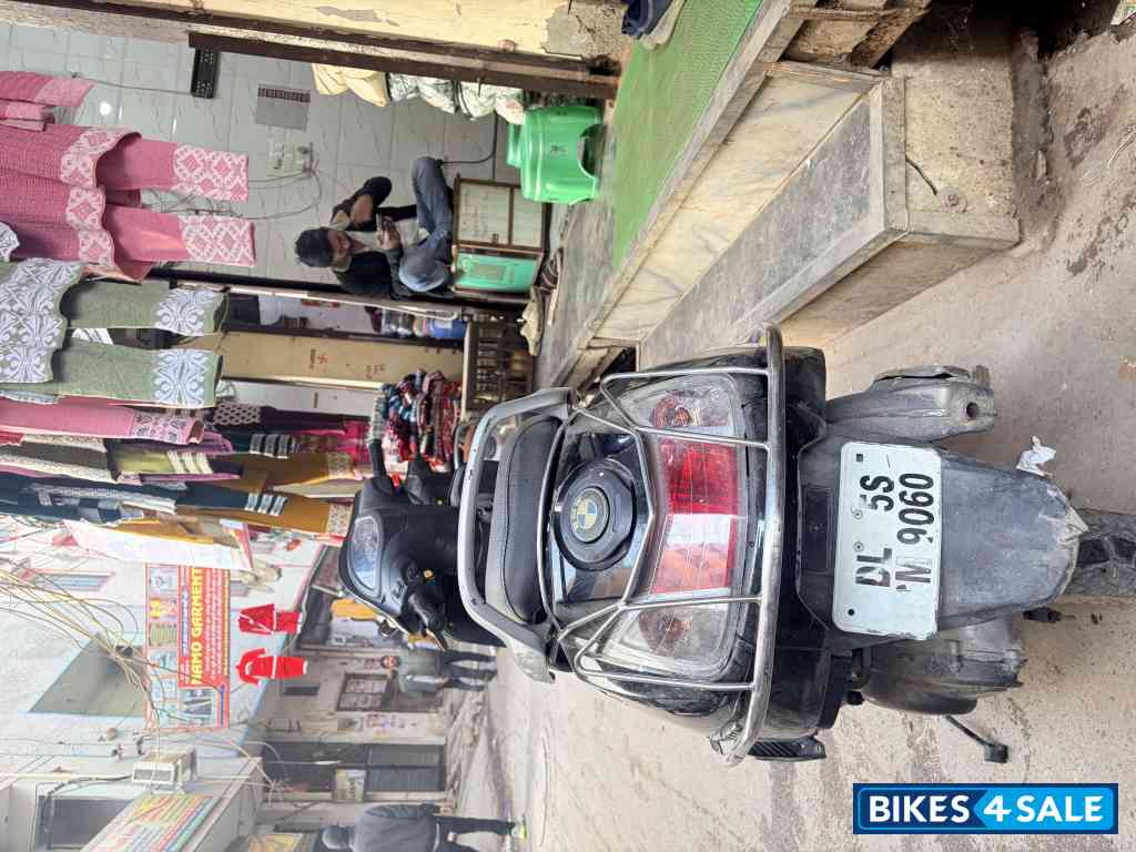 Black TVS Jupiter BS6 Black TVS Jupiter BS6