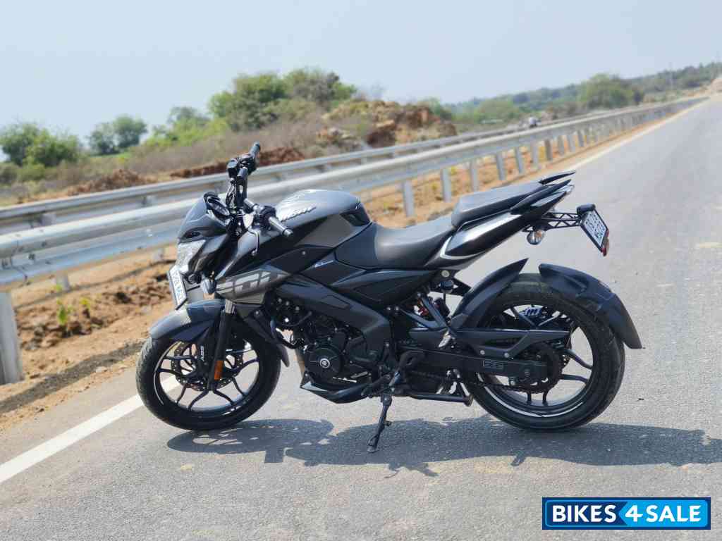 Grey Bajaj Pulsar NS 200 BS6