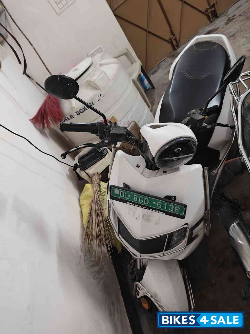 White Bounce Infinity E1