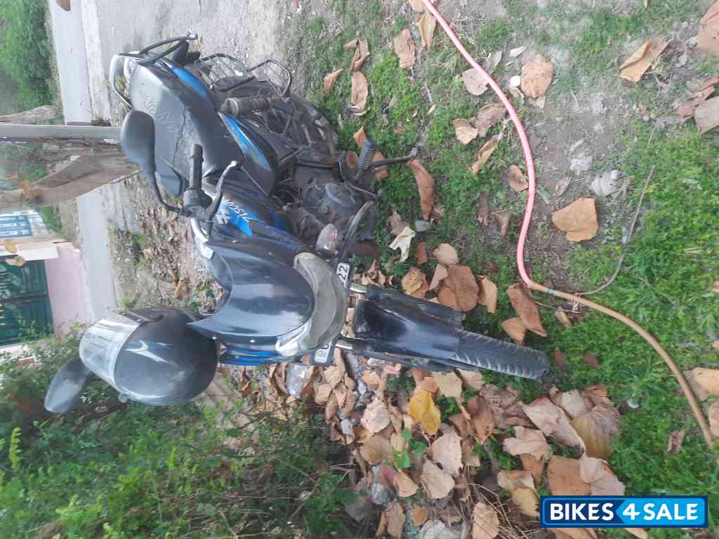 Black And  Dark Blue Bajaj Discover 150 F