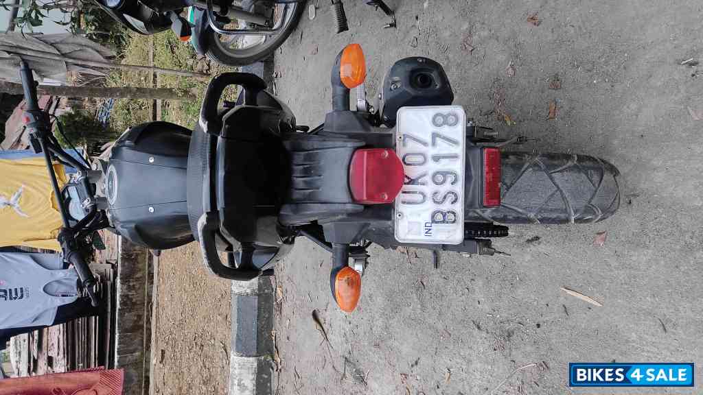 Black Yamaha FZ16 Black Yamaha FZ16