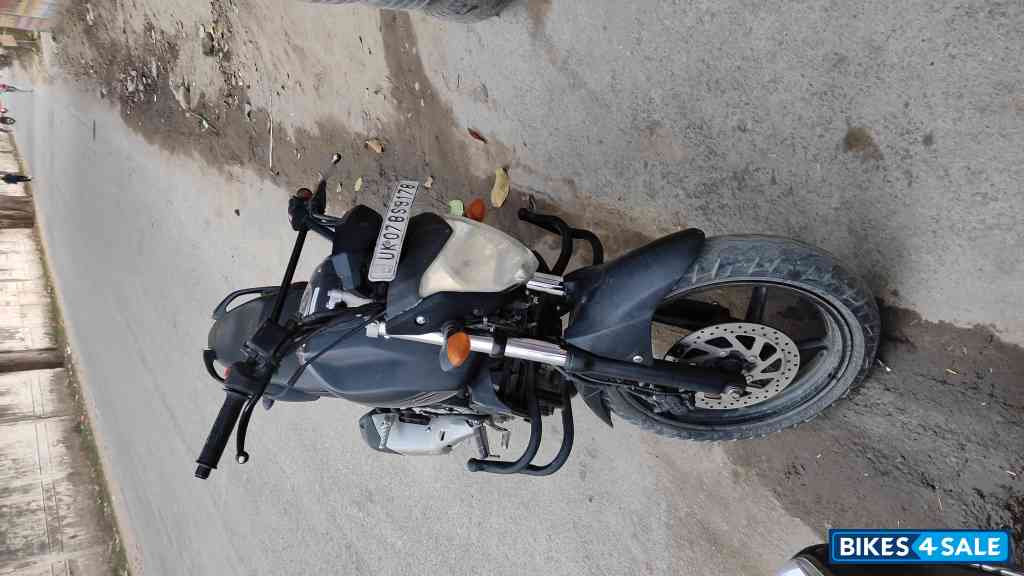 Black Yamaha FZ16 Black Yamaha FZ16