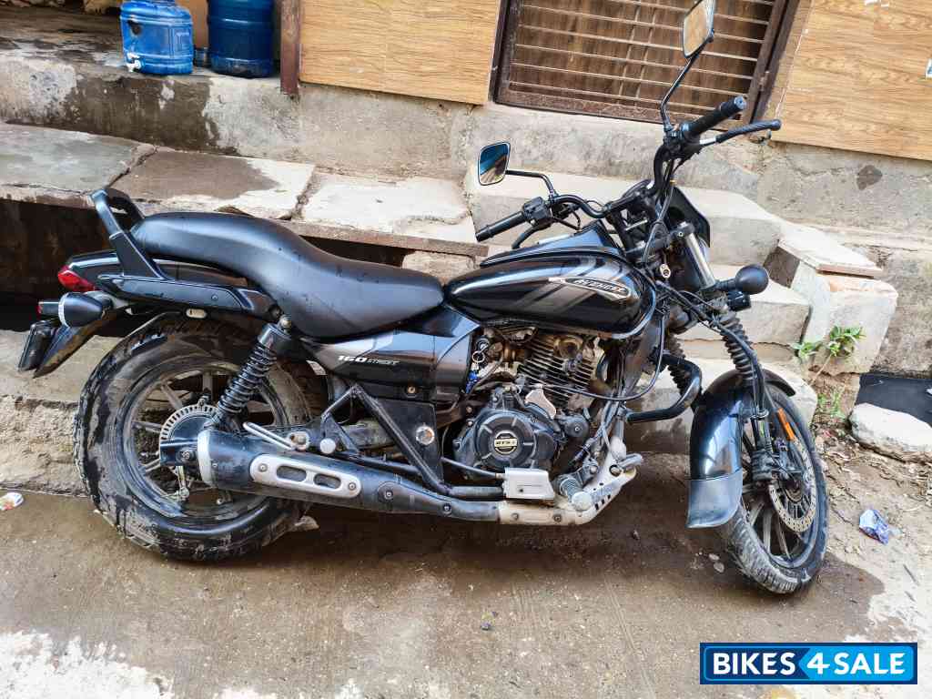 Bajaj Avenger Street 160 BS6