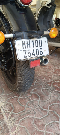 Silver Royal Enfield Meteor 350 Supernova