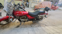 Red Bajaj Avenger 220 DTS-i