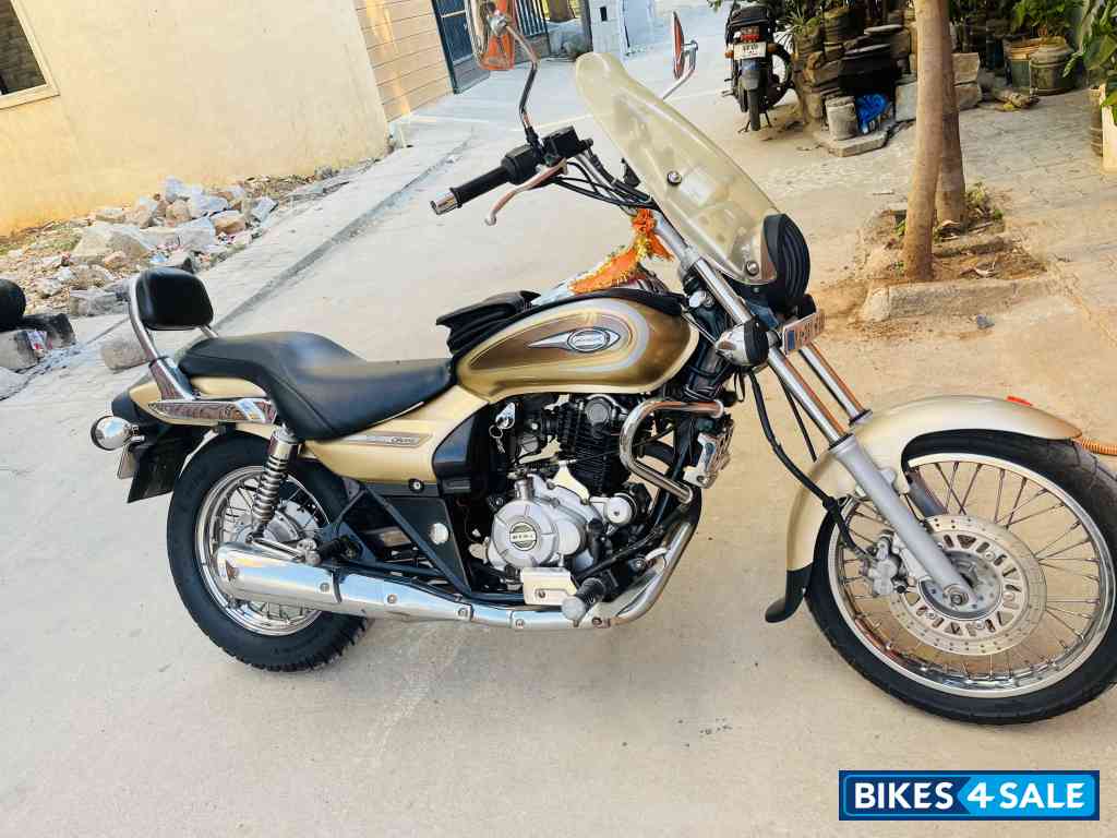 Bajaj Avenger Cruise 220