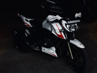 White Red TVS Apache RTR 200 4V