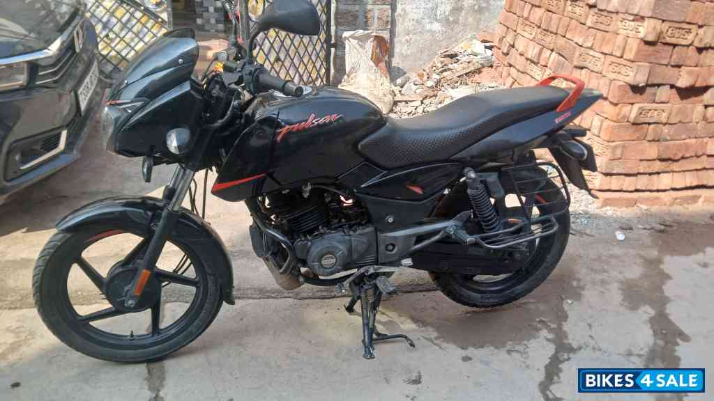 Bajaj Pulsar 125
