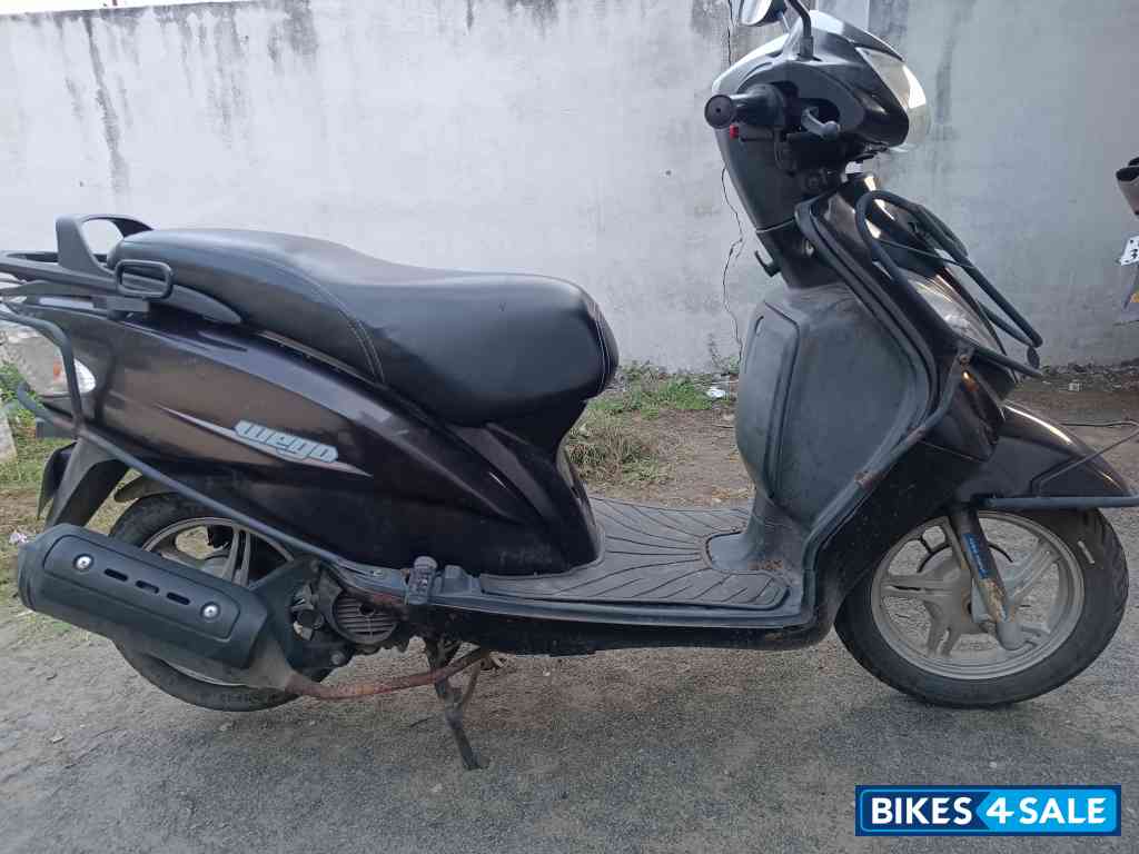 Brown TVS Wego
