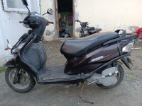 Brown TVS Wego