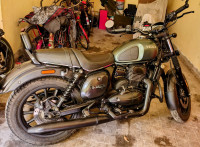 Hunter Green Yezdi Roadster Dark