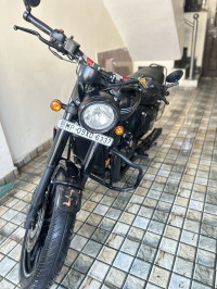 Jawa 42 Dual Channel ABS AllStar Black