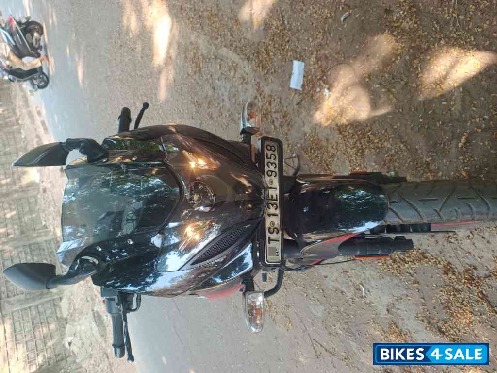 Bajaj Pulsar 220F BS6