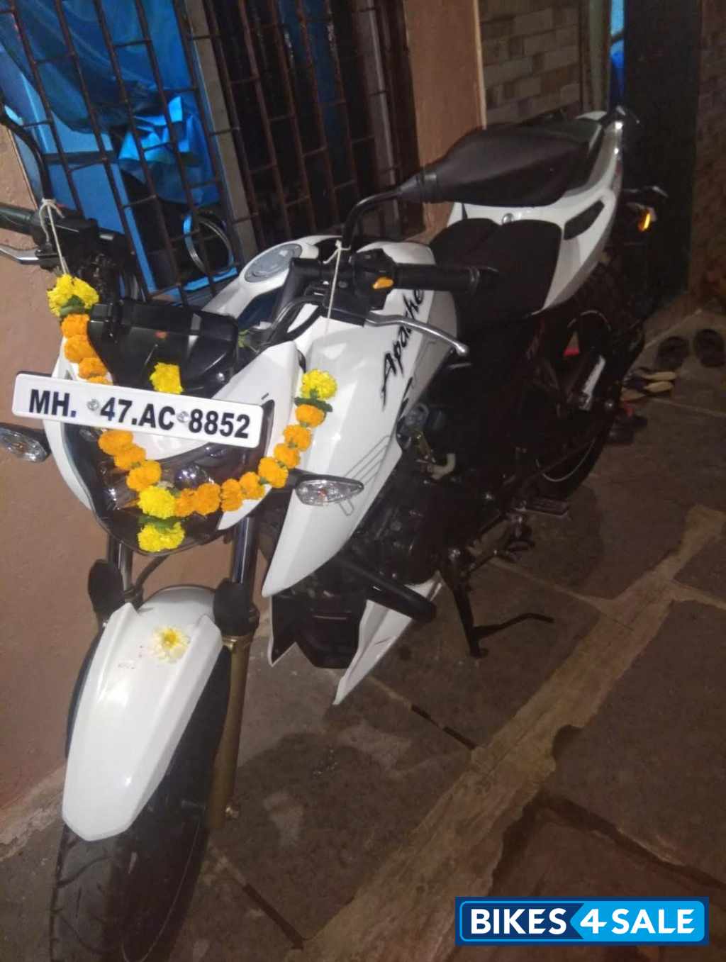 TVS Apache RTR 200 4V