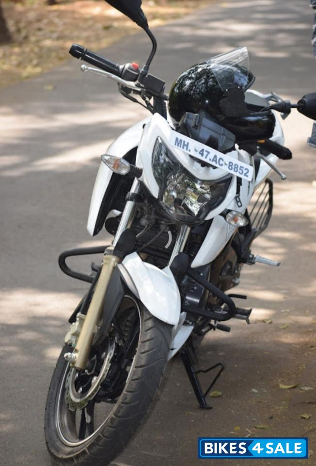 TVS Apache RTR 200 4V