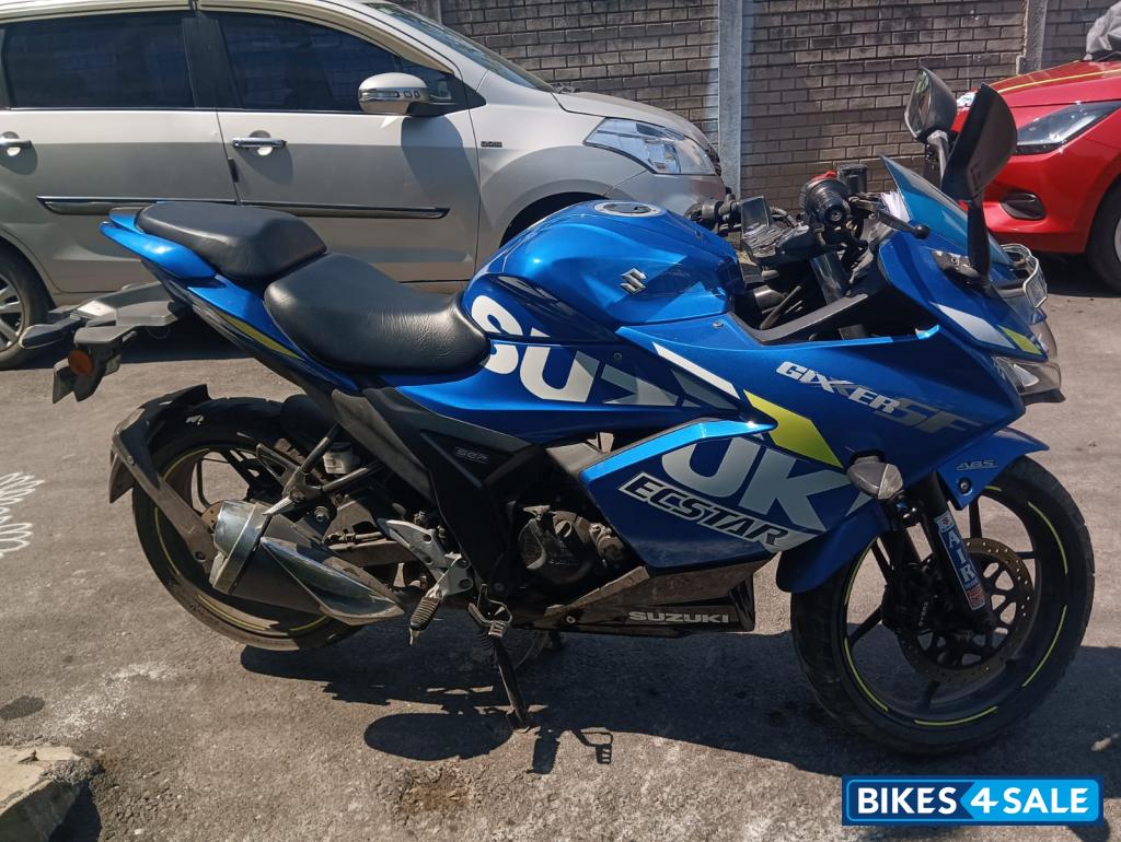 Suzuki Gixxer SF