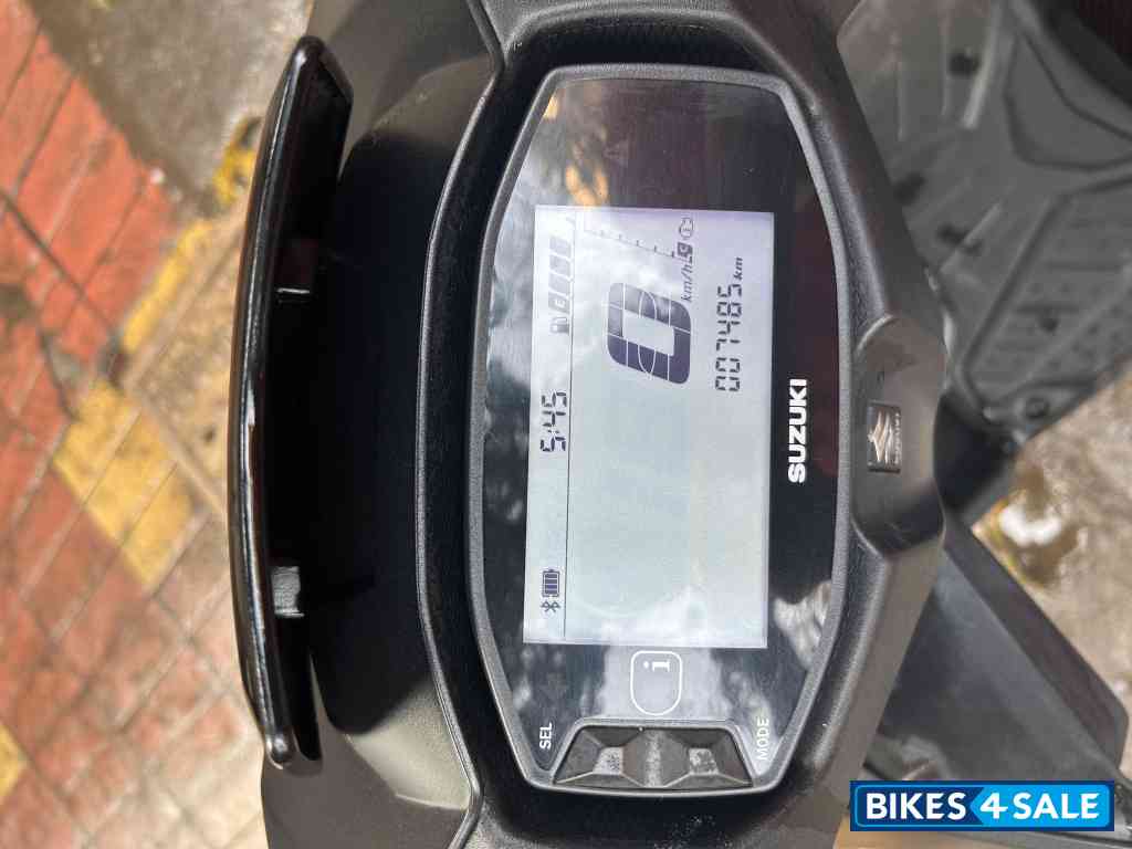 Suzuki Avenis 125 Ride Connect Edition