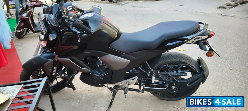 Black Yamaha FZ-S FI V3