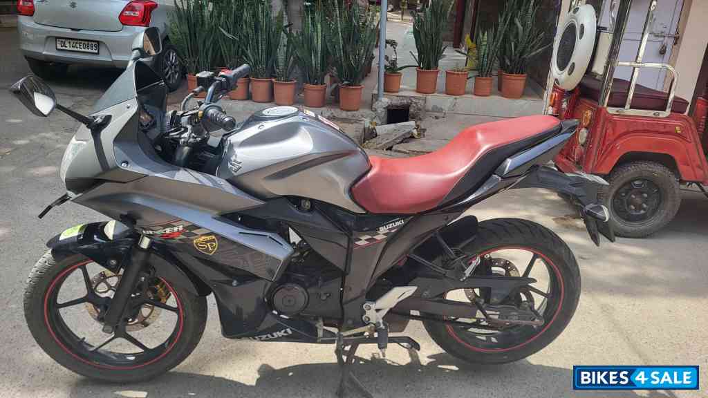 Suzuki Gixxer SF SP